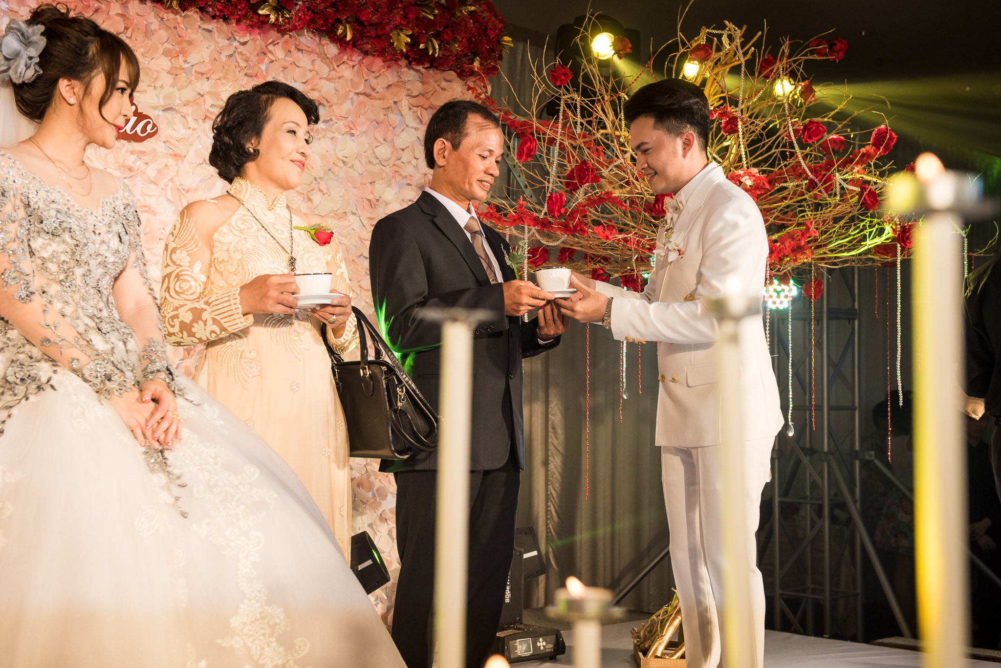 Nam Cuong bi mat cuoi,  ca si Nam Cuong ket hon,  Nam Cuong lay vo anh 10