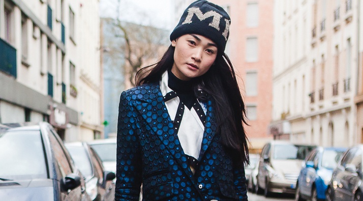 Thuy Trang dien street style ca tinh tren duong pho Paris hinh anh