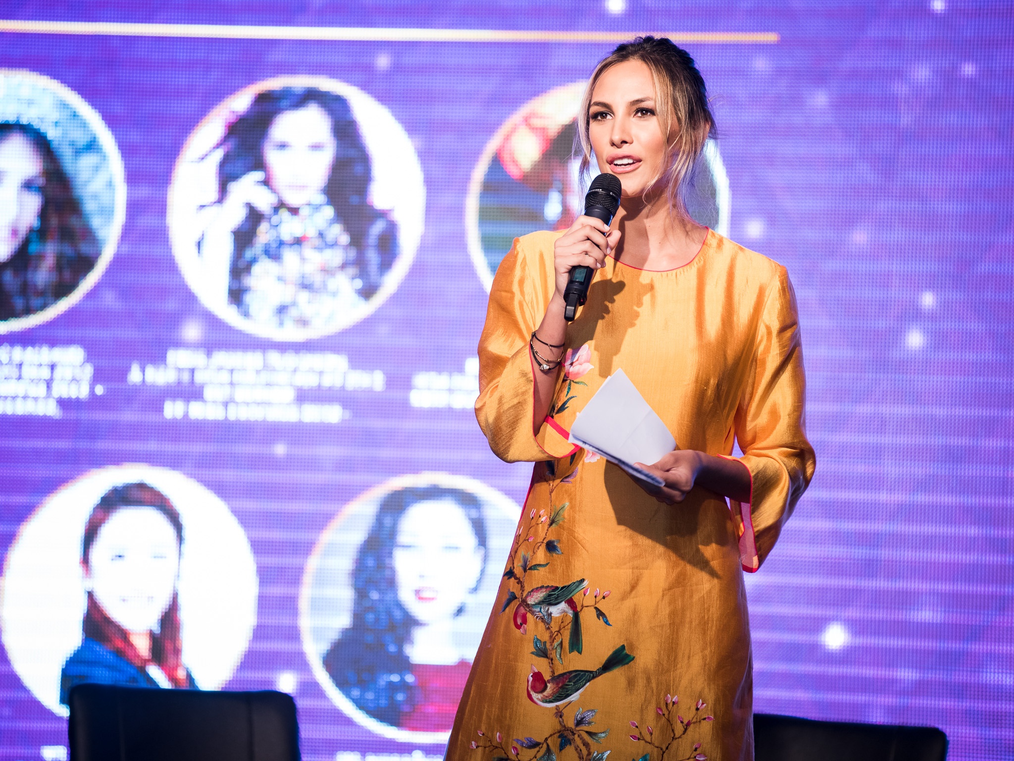 Hoa hau Venezuela o Viet Nam anh 2