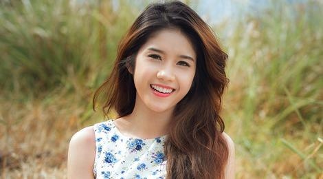 Ve dep trong sang cua a hau Dong Thanh Vy hinh anh