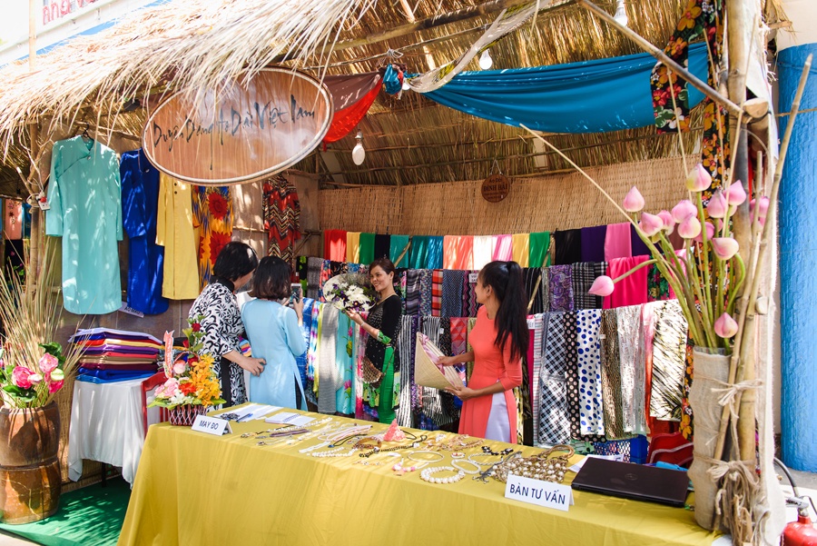 Le hoi ao dai TP HCM 2016 anh 4