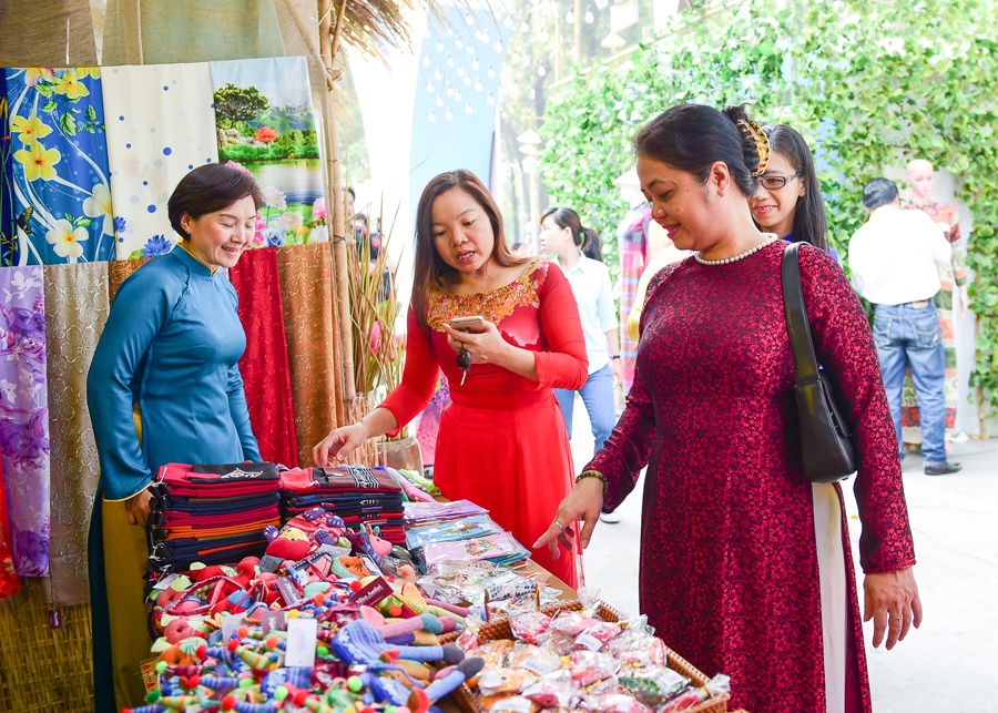 Le hoi ao dai TP HCM 2016 anh 8
