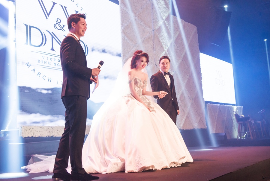 Victor Vu cuoi Dinh Ngoc Diep anh 4