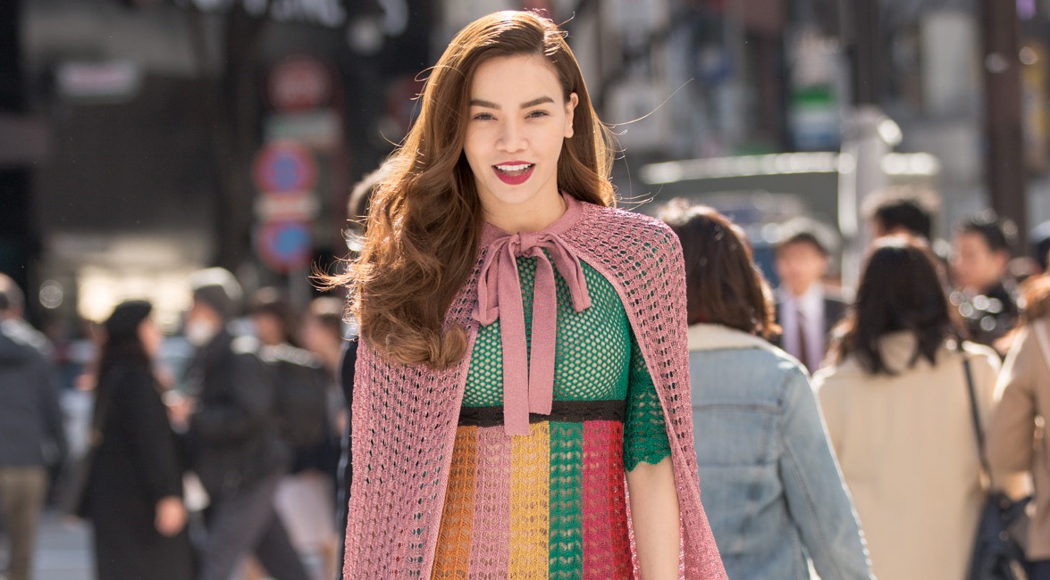 Ha Ho mac dep tren duong pho Tokyo hinh anh