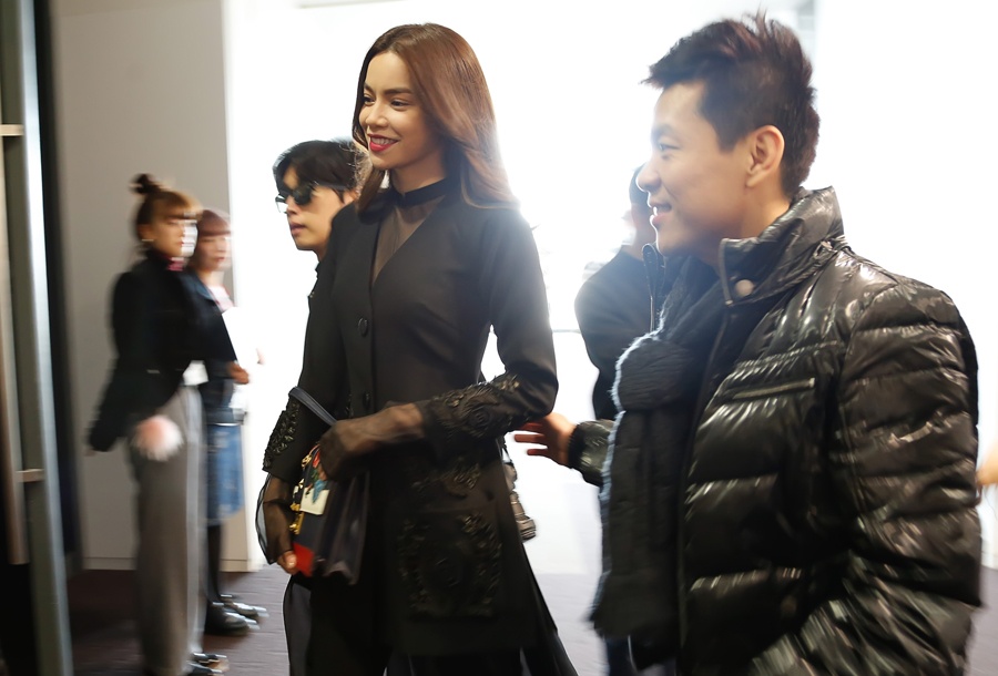 Bộ sưu tập của Công Trí diễn ở Nhật ảnh 3 Bo suu tap cua Cong Tri dien o Nhat anh 3