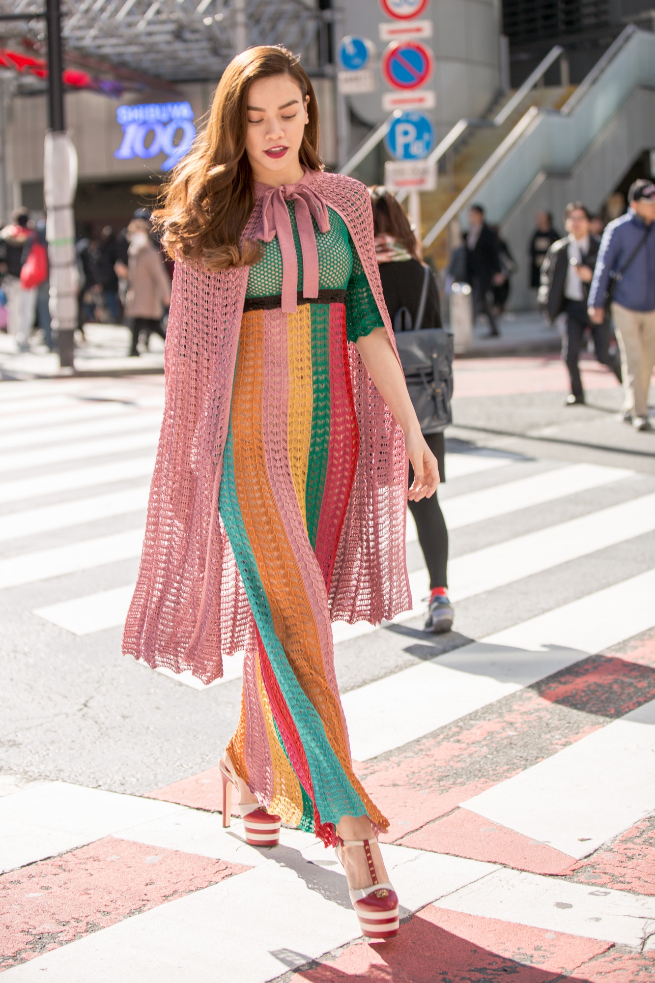 ho ngoc ha mac dep tren pho tokyo,  ho ngoc ha phong cach,  ho ngoc ha tuoi tre anh 2