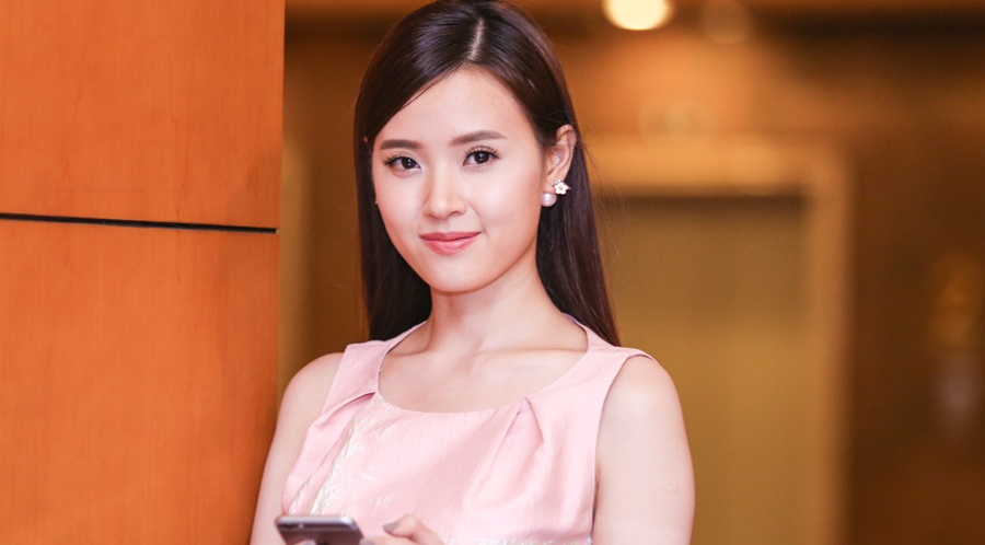 Midu - Diem My 9X doi lap phong cach o su kien hinh anh