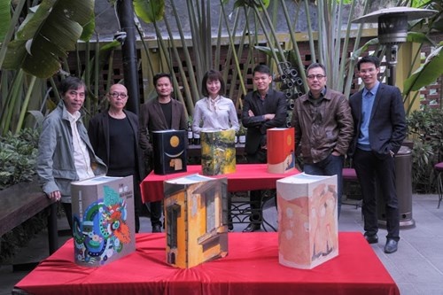 Can canh cuon tu dien dat vang dau tien o Viet Nam anh 2