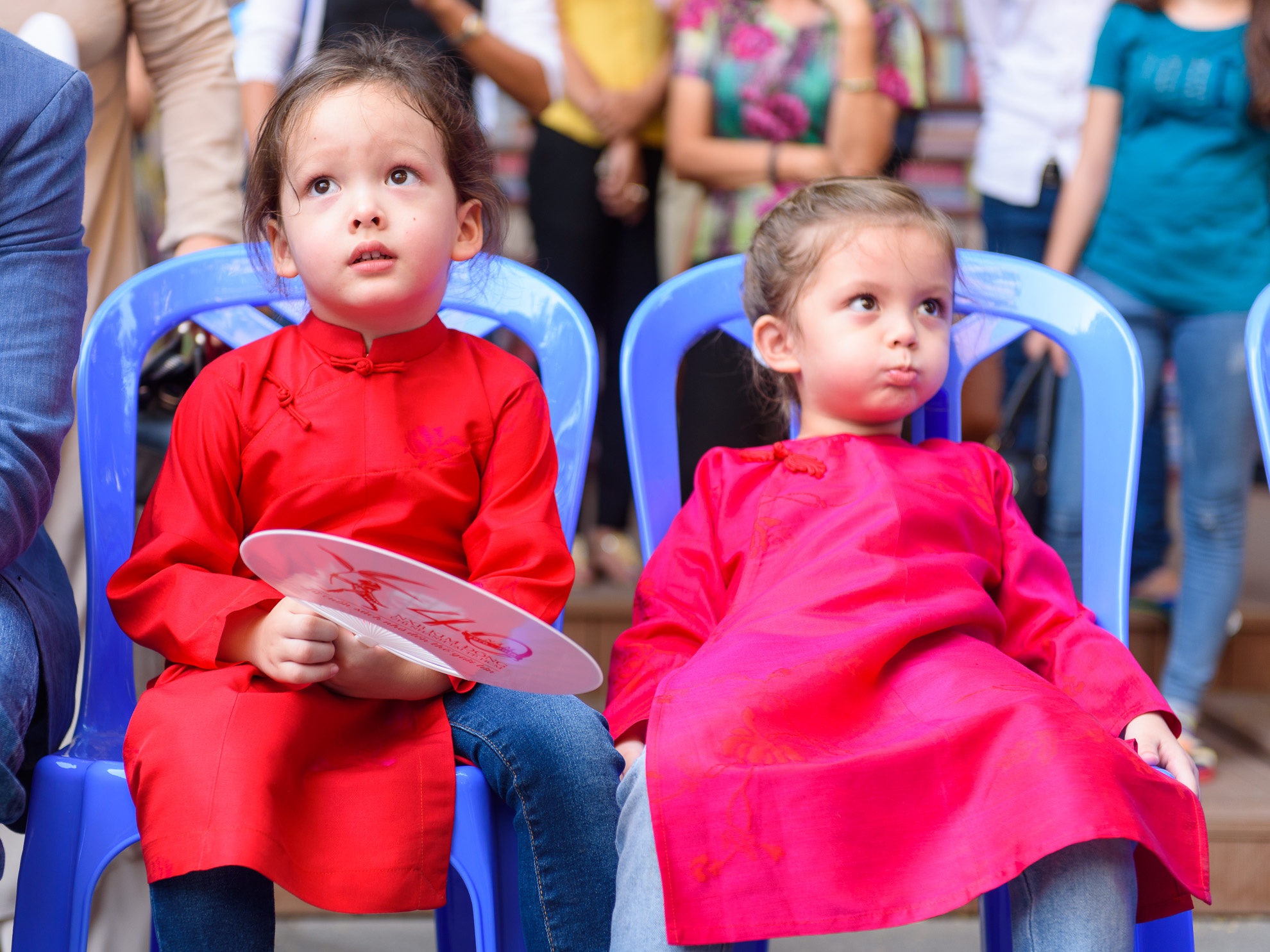 Hong Nhung dua Tom Tep di su kien anh 2