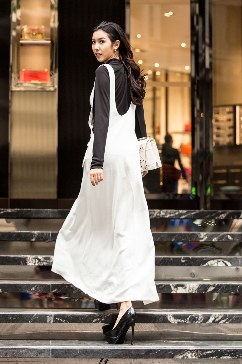 Thuy Van mac dep tren pho anh 5