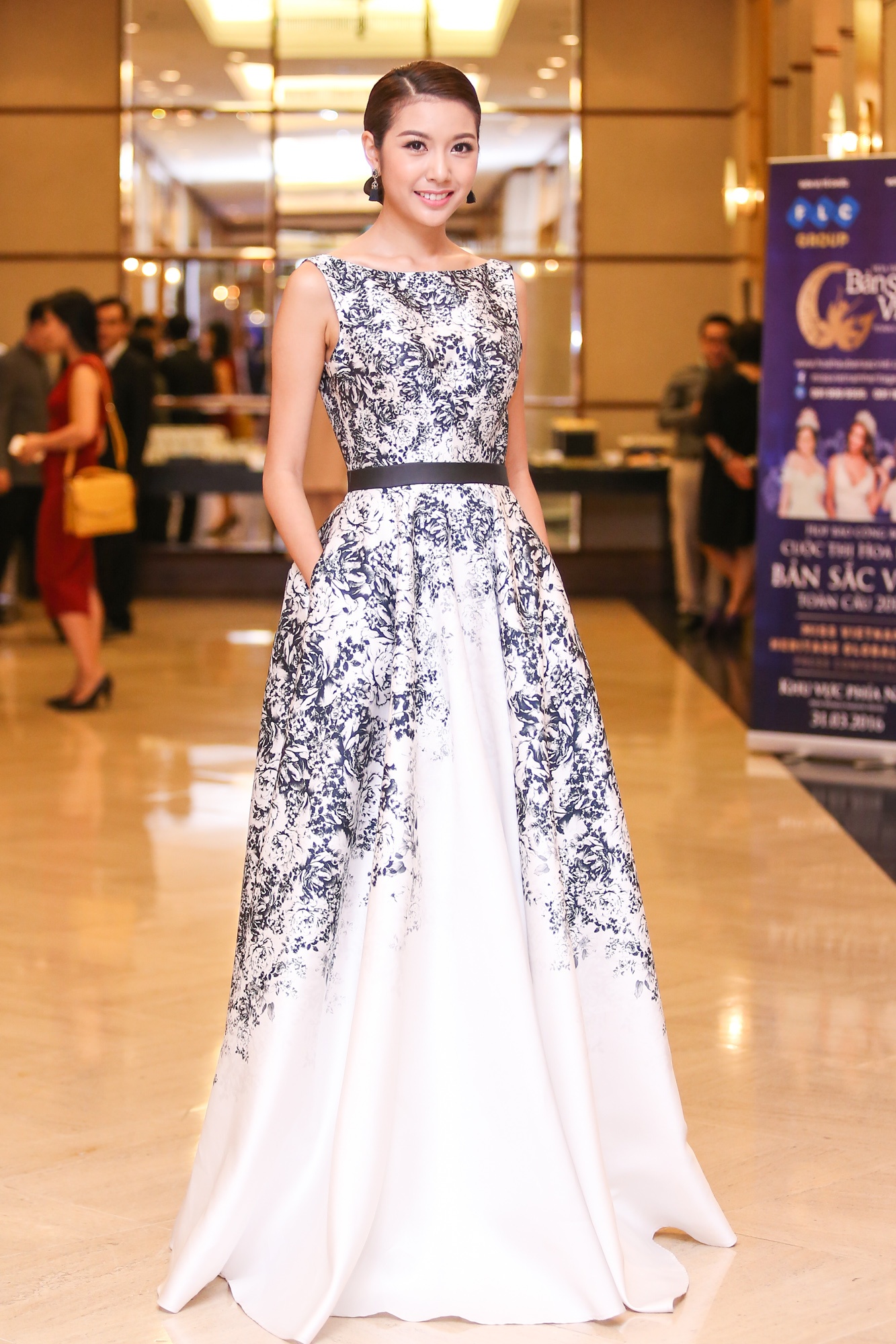 Thuy Van do dang Diem Trang anh 1