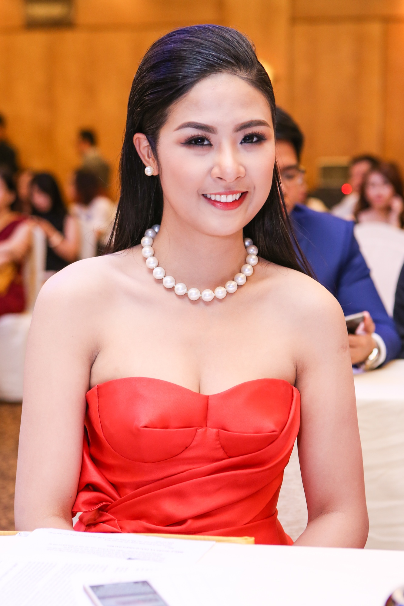 Thuy Van do dang Diem Trang anh 6