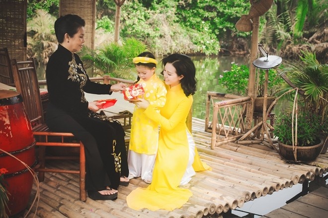 Tra Giang lam me don than anh 2