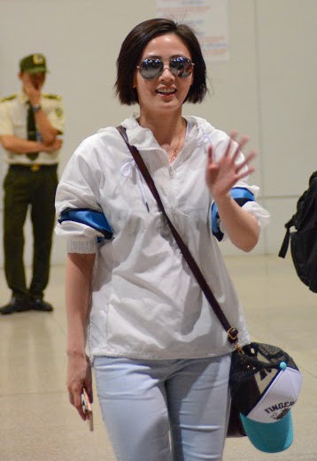 Cựu hoa hậu Chu Thần Lệ sang Sài Gòn đóng phim  ảnh 2 Cuu hoa hau Chu Than Le sang Sai Gon dong phim anh 2