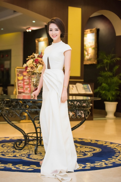 Sao Viet mac dep trong tuan anh 4