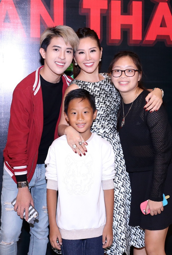 Thu Hoai bi bao hanh gia dinh anh 3