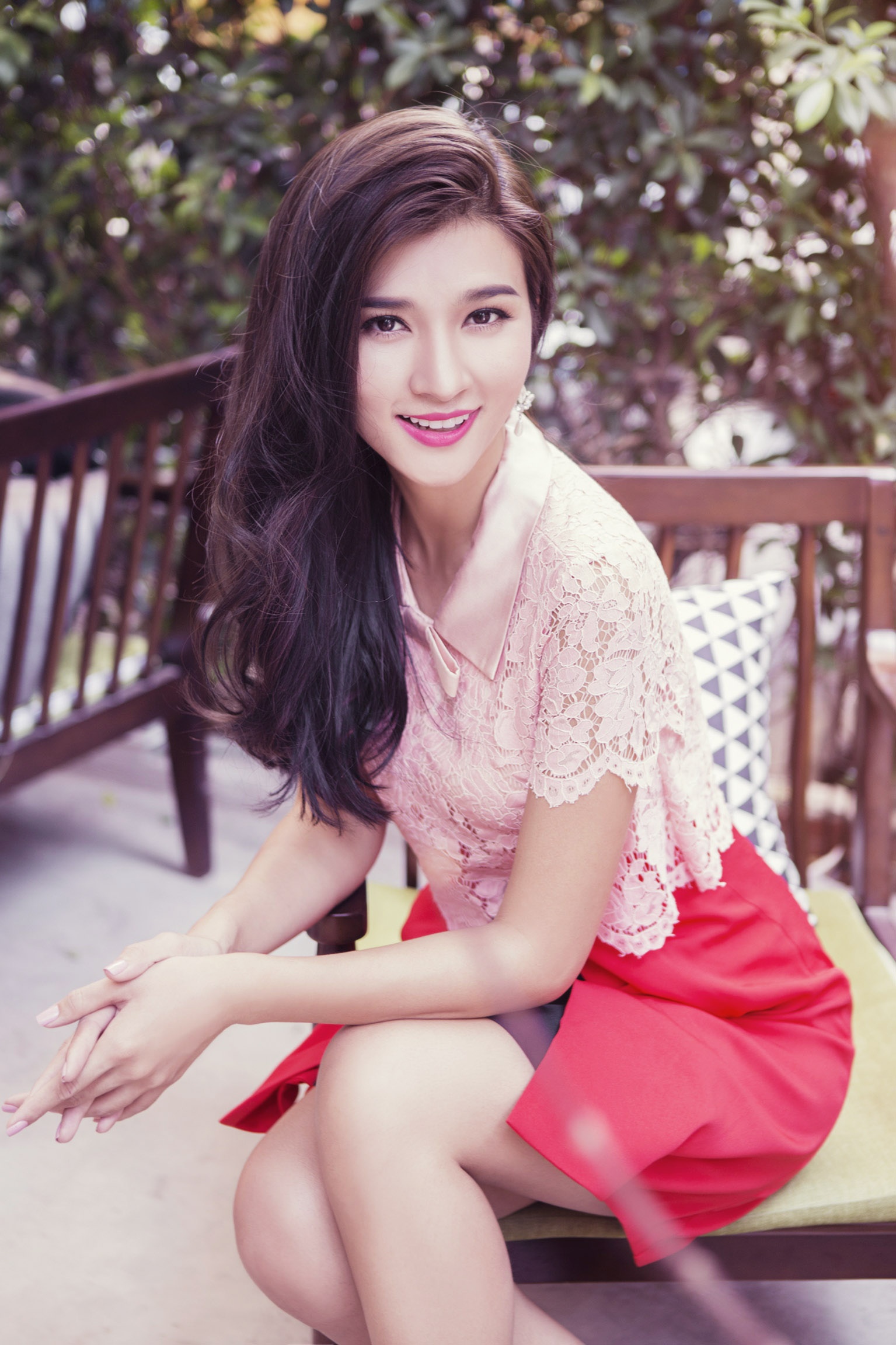 Kim Tuyen dien vay pastel anh 2