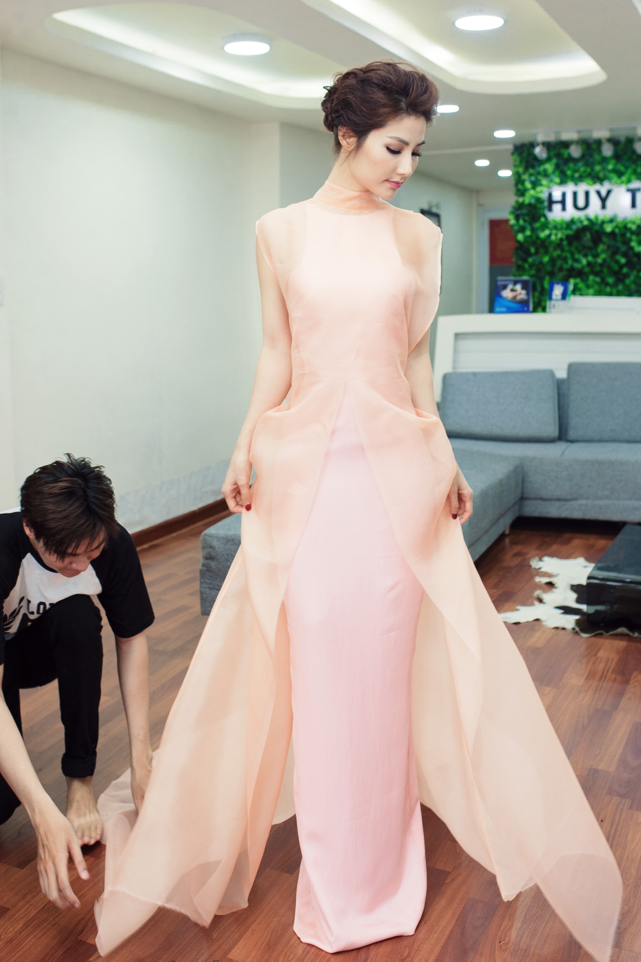 Diem My 9X lam MC o HTV Award anh 8