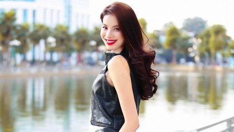 Hau truong buoi chup hinh thoi trang cua Pham Huong hinh anh