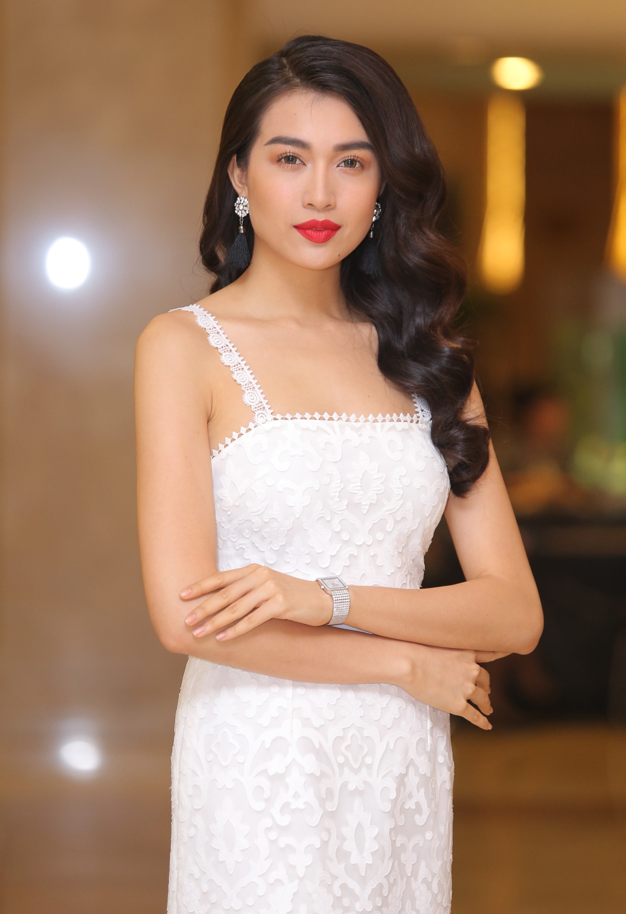 Pham Huong - Lan Khue dien dam goi cam anh 6