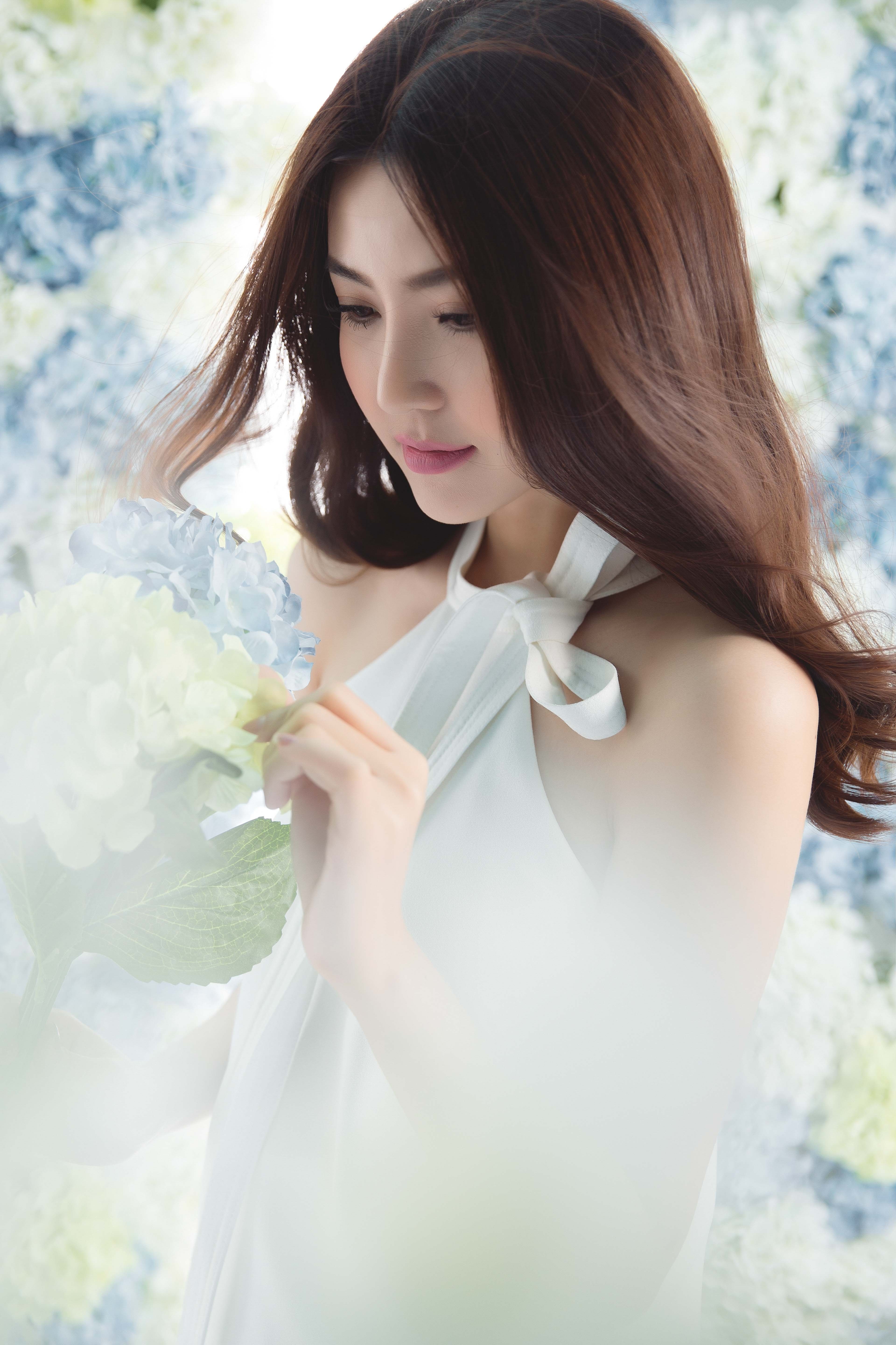 Giai dong Sieu mau 2015 dien dam trang anh 1