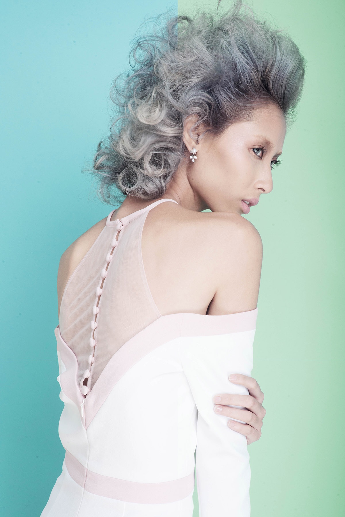 Hang Nguyen thanh lich voi mau pastel anh 2