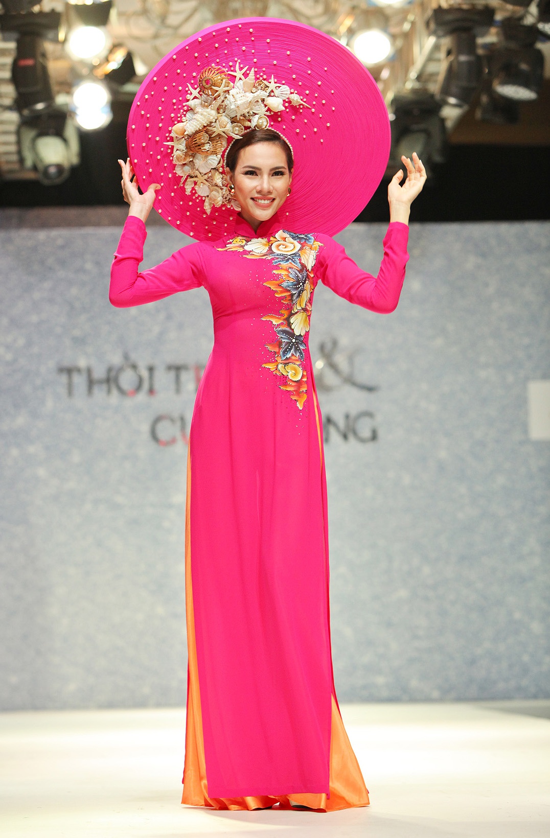 Thoi trang va cuoc song thang 4 anh 9
