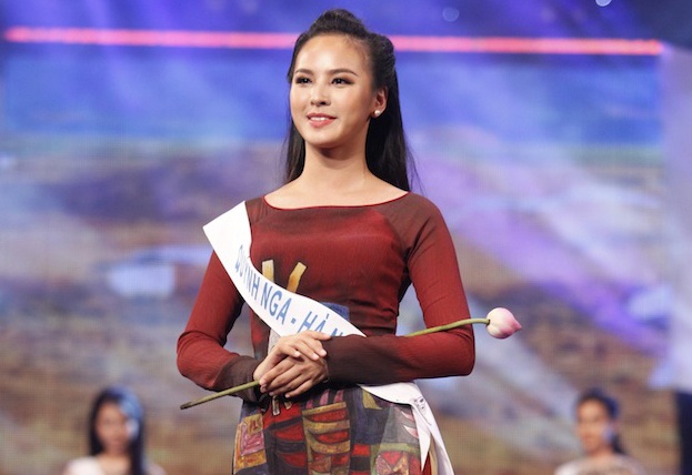 16 thi sinh Hoa khoi Ao dai trinh dien bo suu tap cua NTK Sy Hoang hinh anh