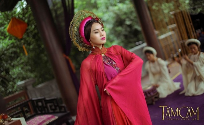 Nhung man lot xac tren man anh Viet anh 2