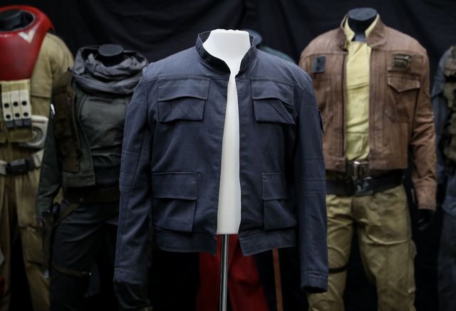 Áo khoác Han Solo đấu giá 1, 3 triệu USD ảnh 3 Ao khoac Han Solo dau gia 1, 3 trieu USD anh 3