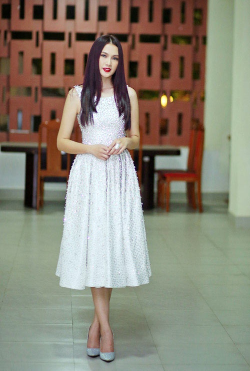 My Tam,  Jennifer Pham vao nhom sao dep anh 3