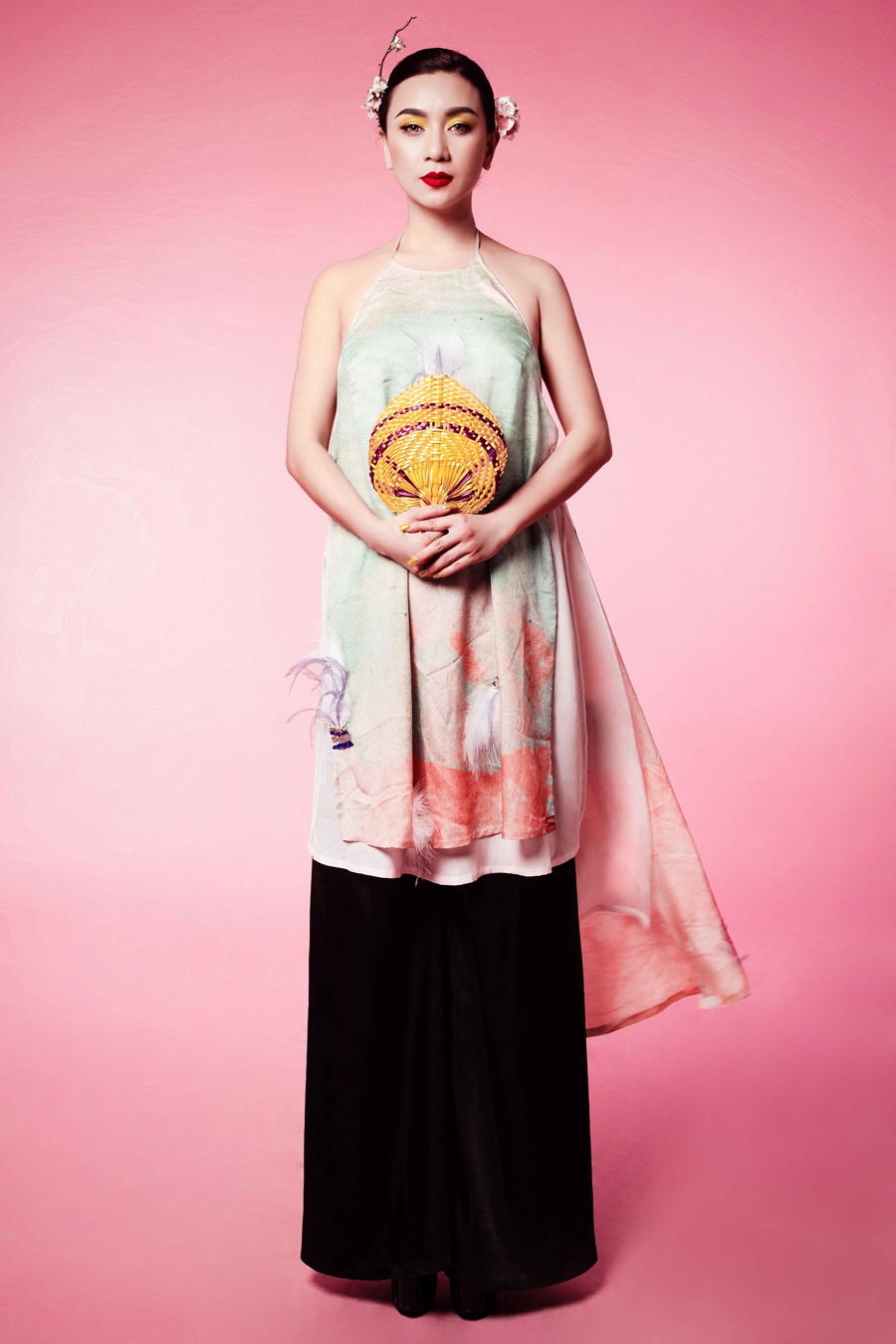 Y Phung ve Viet Nam anh 8