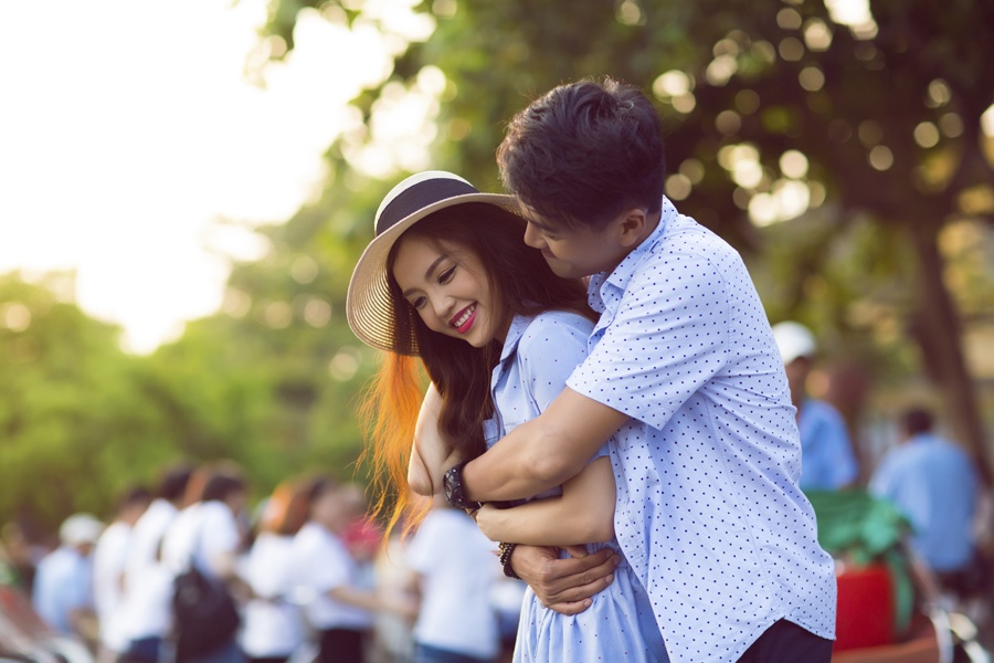 Quang Tuan ket hon voi Linh Phi anh 5