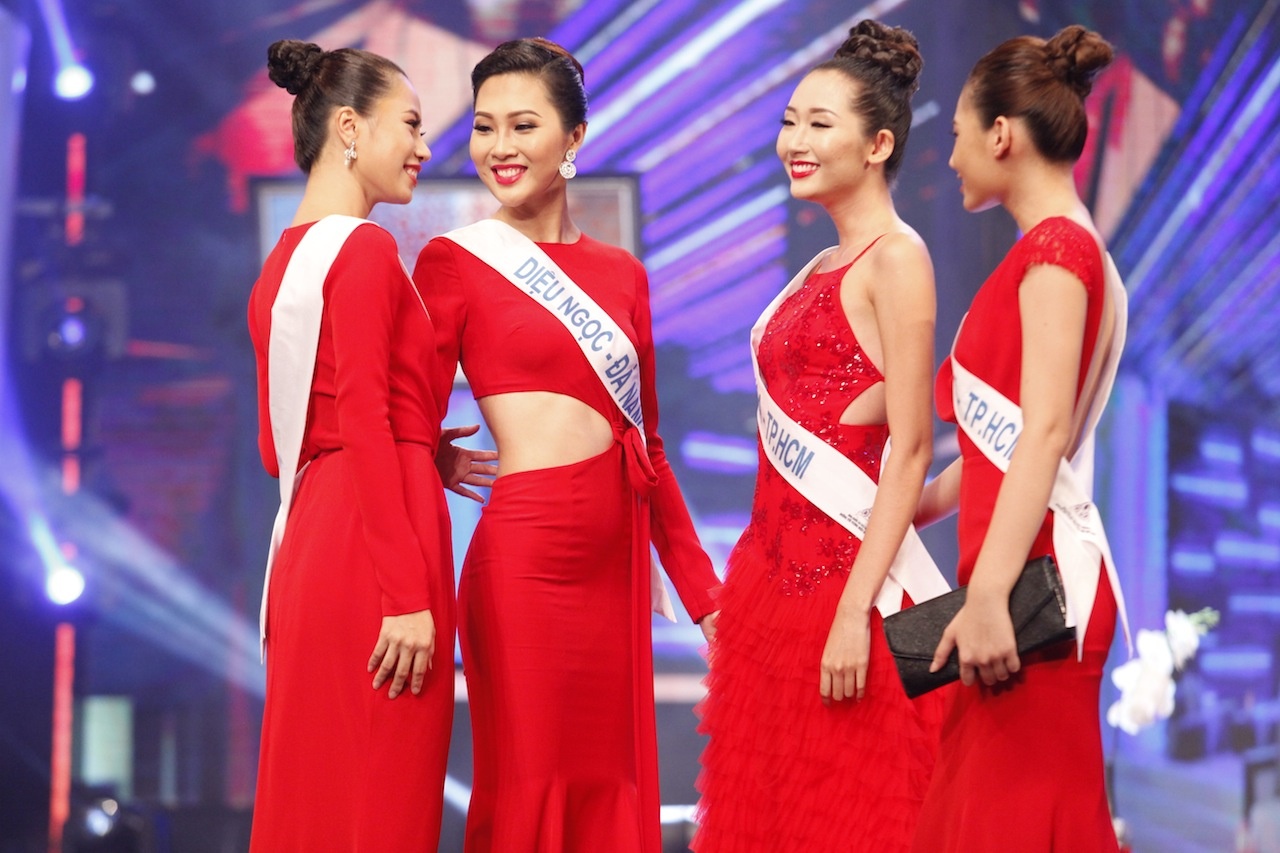 Thi sinh Hoa khoi Ao dai quyen ru voi dam da hoi hinh anh