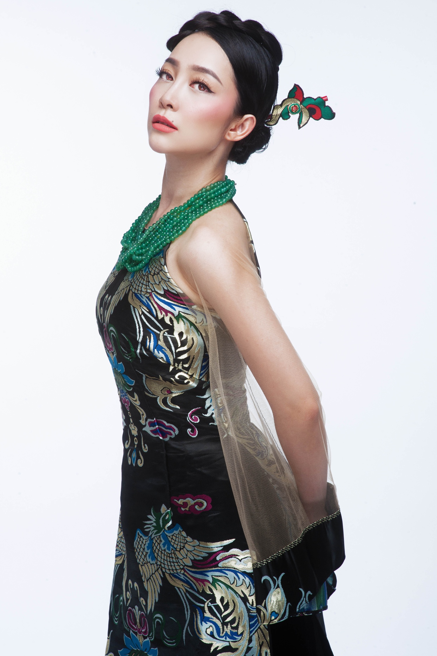 Linh Nga dien gam co dien anh 2