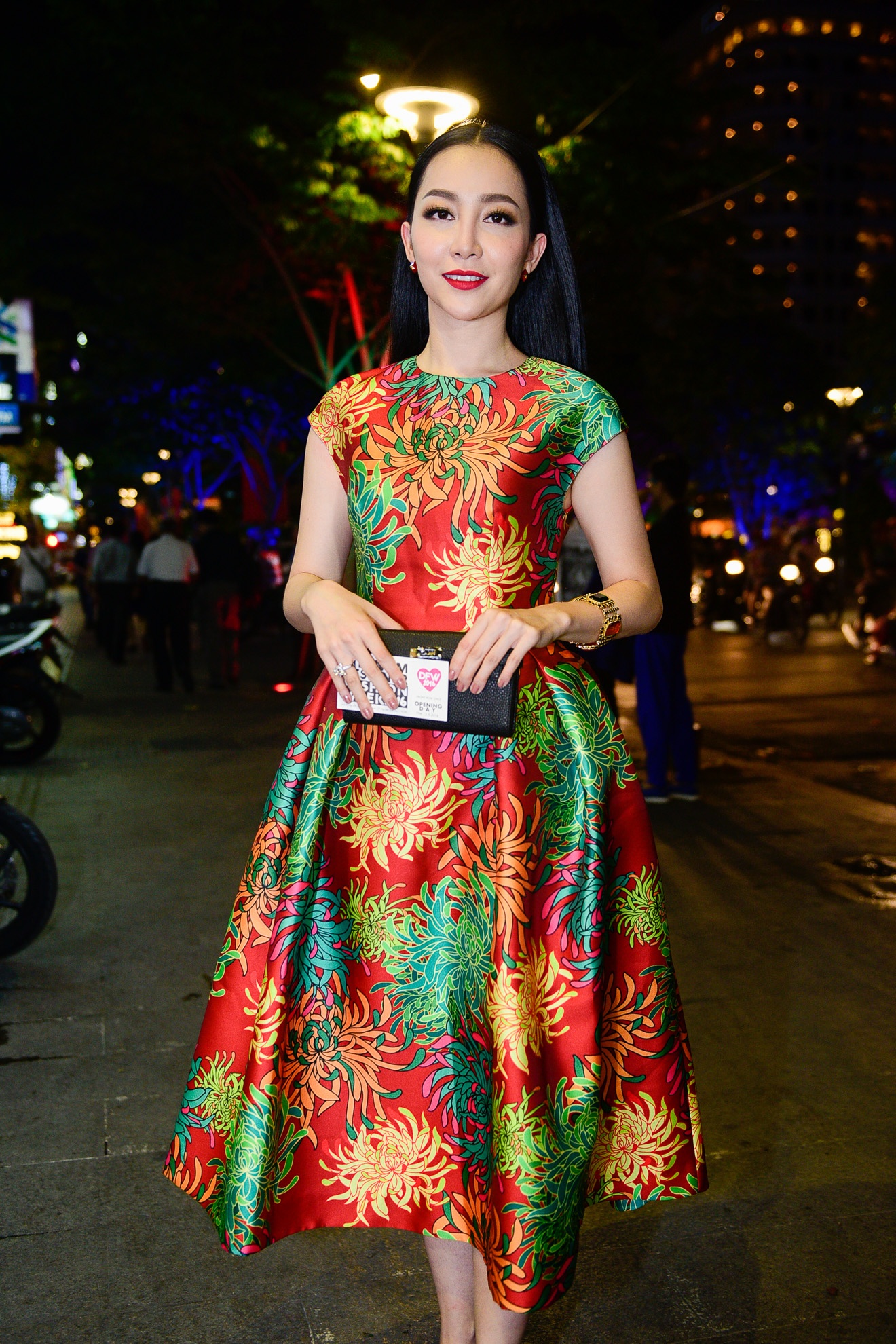 Ngo Thanh Van doi non quai thao anh 3