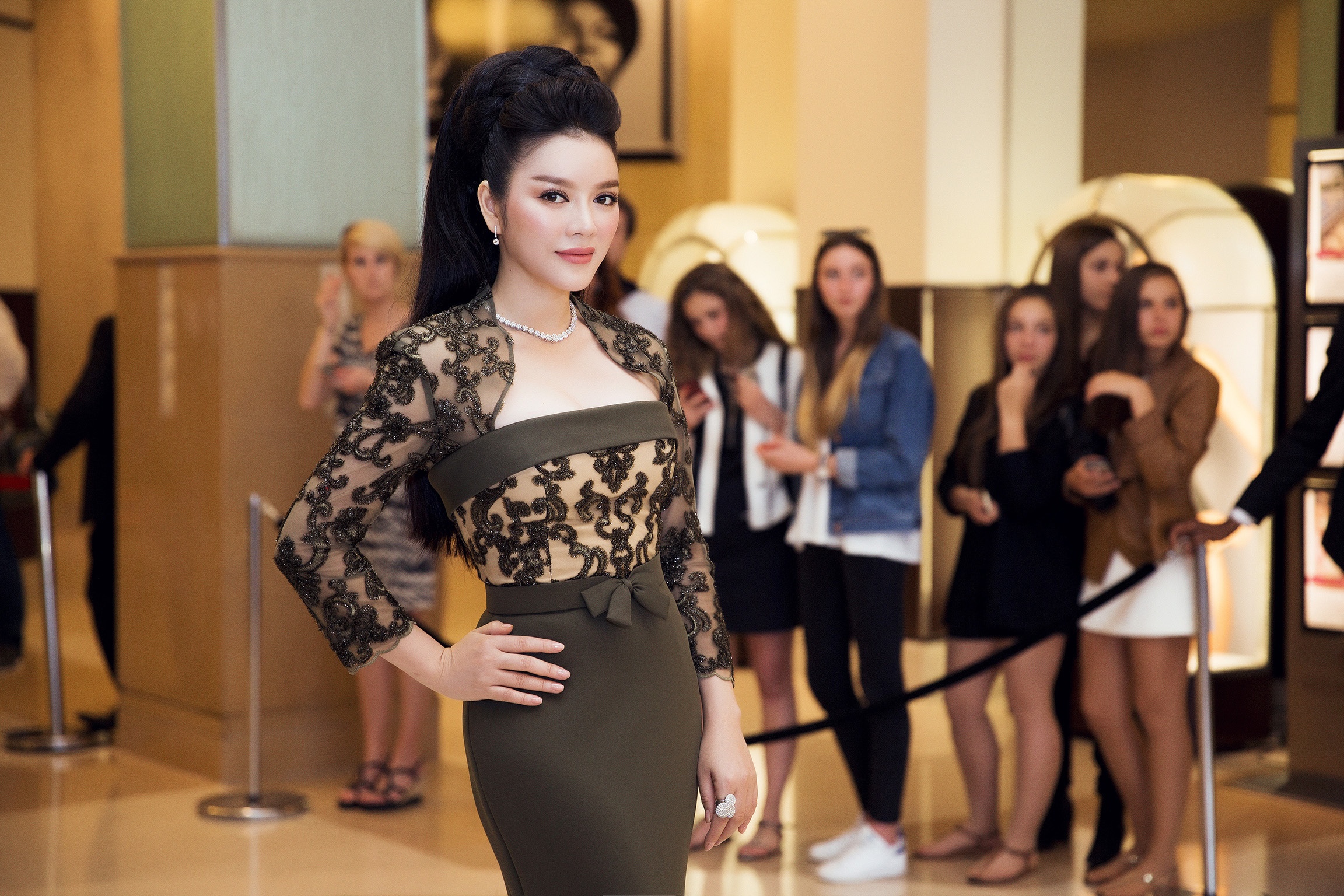 Ly Nha Ky tham du Cannes 2016 anh 2