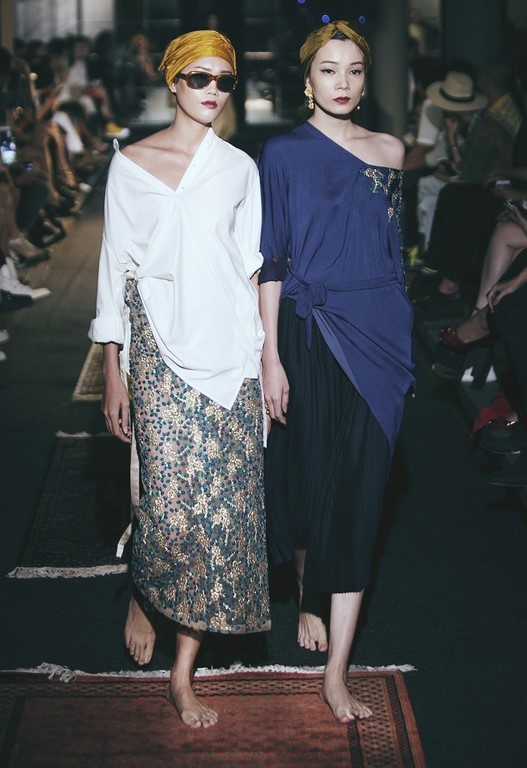 Dan mau an tuong trong show cua Li Lam anh 4