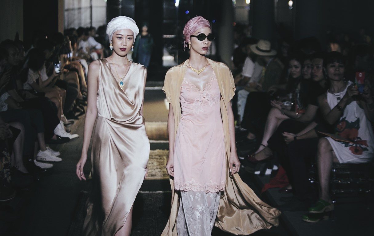 Dan mau an tuong trong show cua Li Lam anh 5