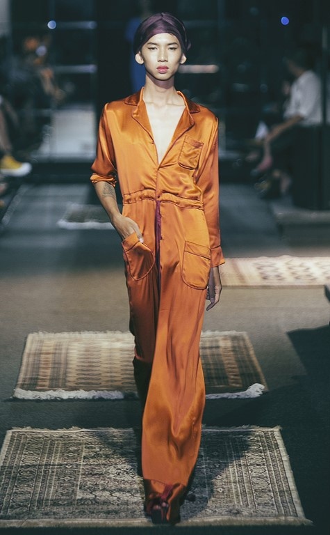 Dan mau an tuong trong show cua Li Lam anh 6