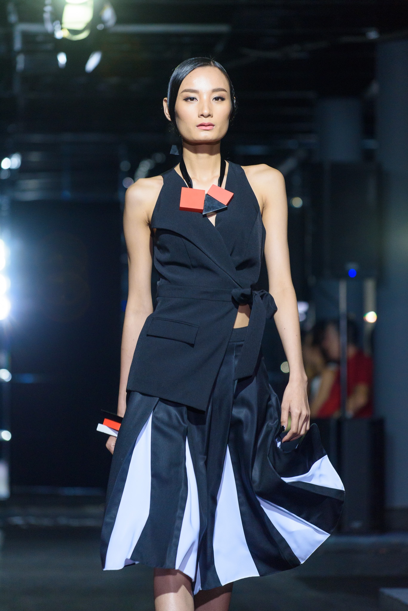 Diem Huong tai xuat san dien anh 3