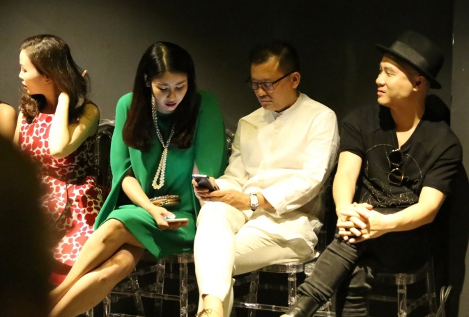 Con trai Ha Kieu Anh dien thoi trang anh 2