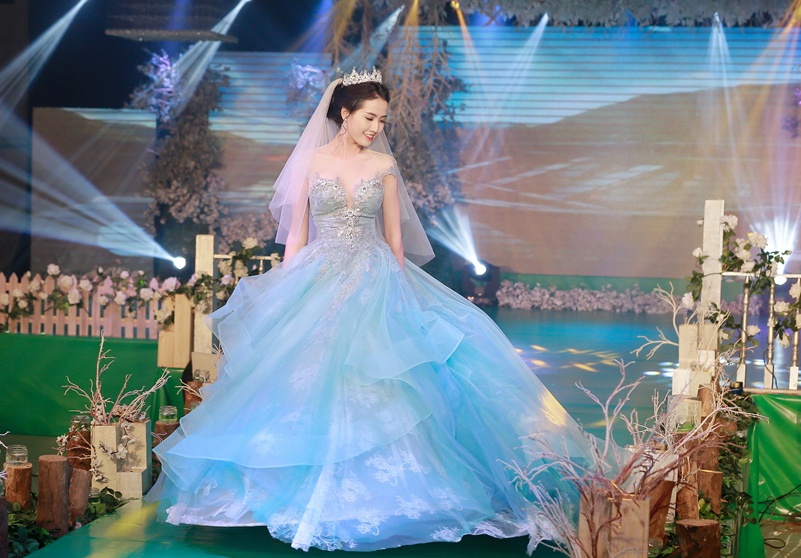 Doan Thanh Tai tinh tu ben Phan Thi Mo anh 5