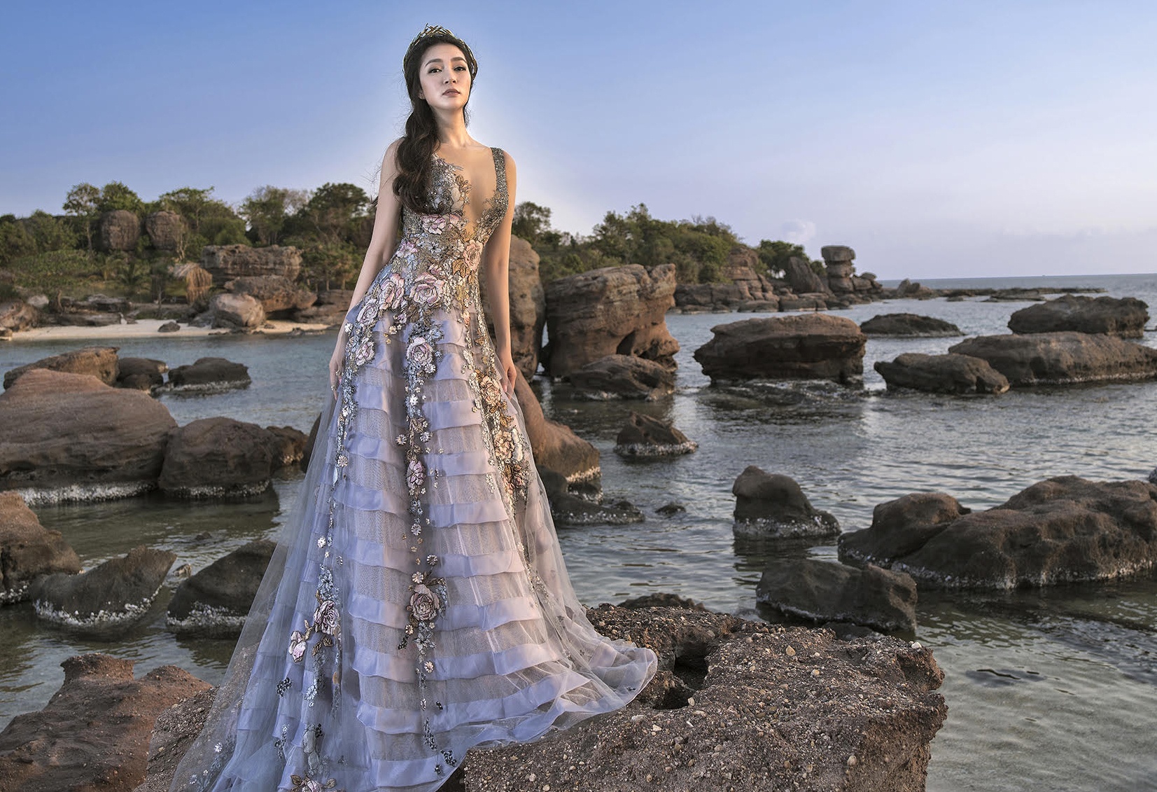 Nguyen Thi Huyen trong thiet ke cua Hoang Hai anh 8