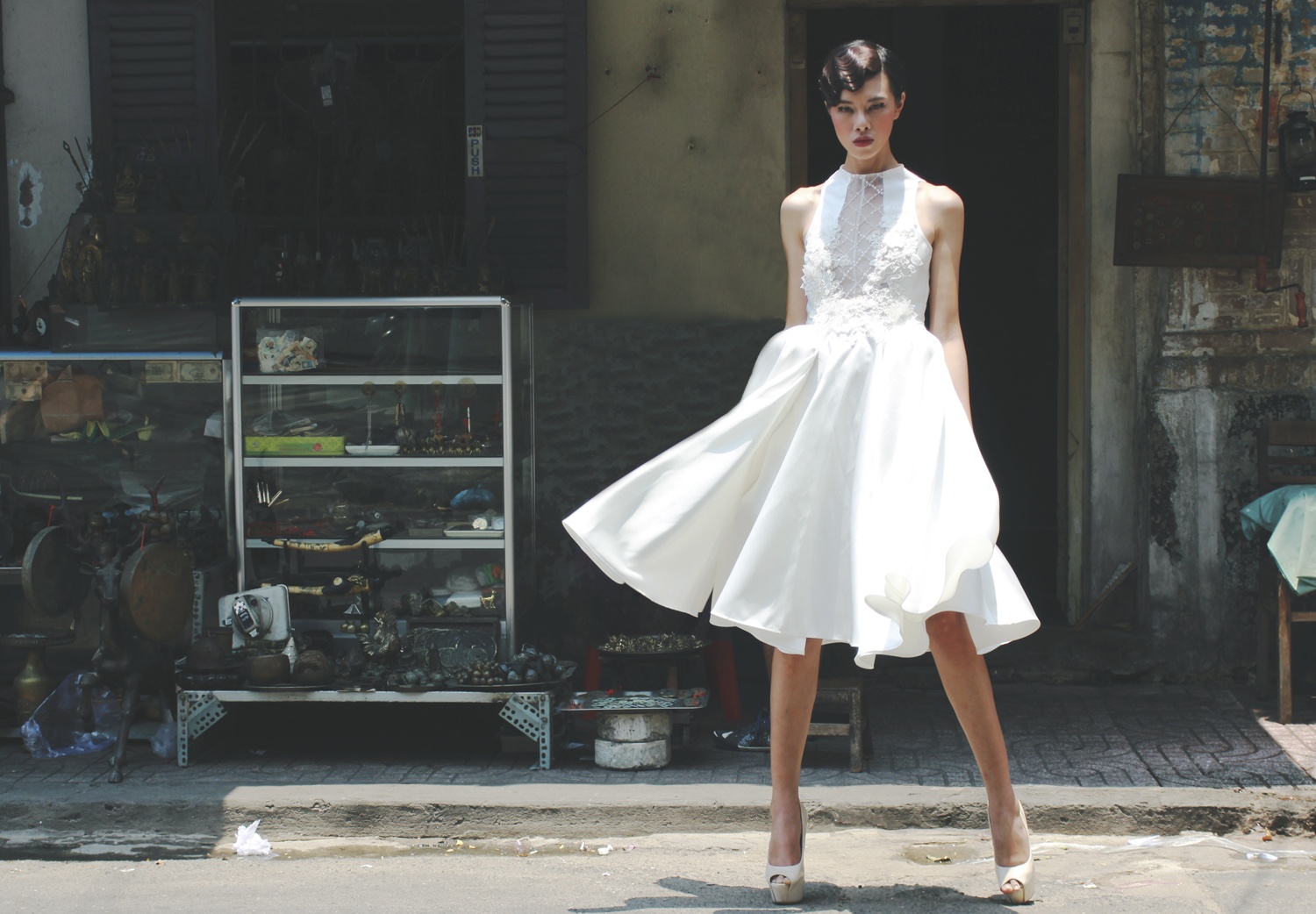 Ha Do goi y trang phuc du tiec mua he anh 1