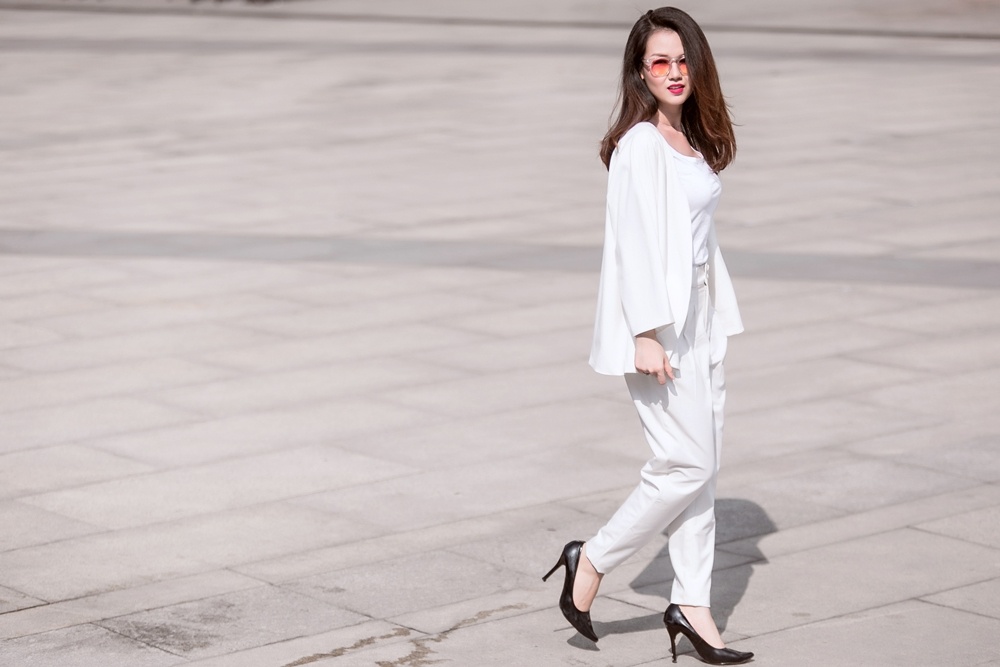 Street style cua Vo Ha Tram anh 5