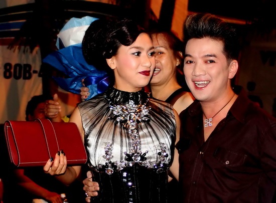 Y Phung noi ve moi quan he voi Ly Hung anh 4