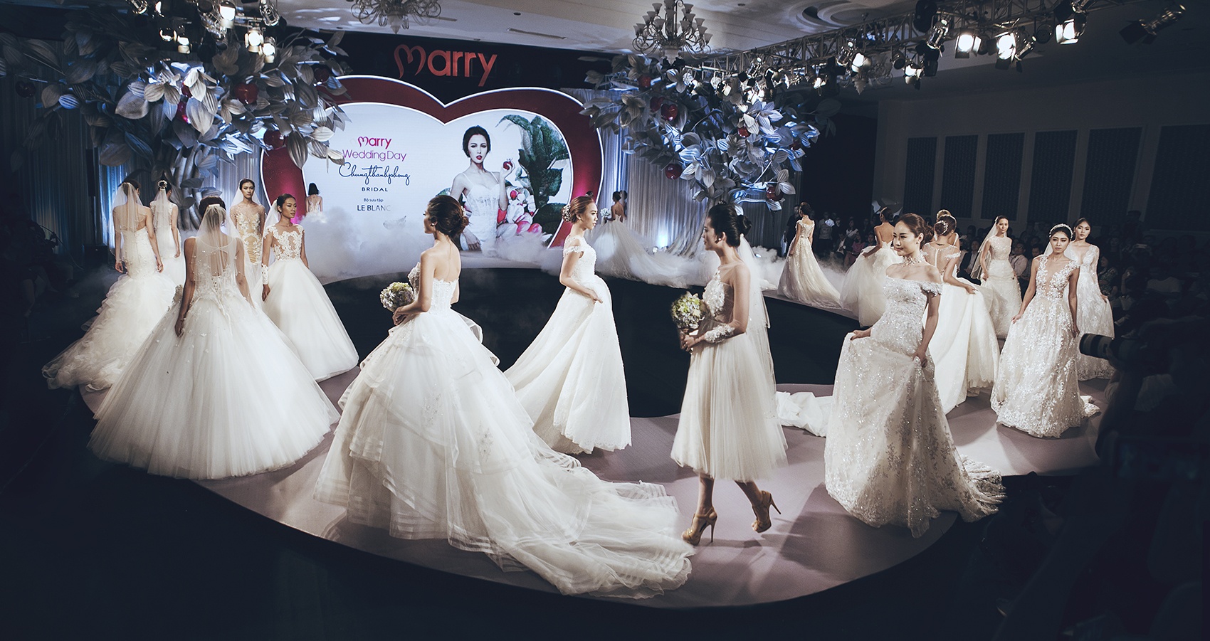 Bo suu tap cuoi cua Chung Thanh Phong anh 14