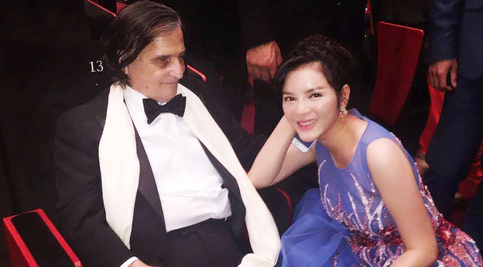 Ly Nha Ky gap go dien vien gao coi noi tieng nuoc Phap hinh anh