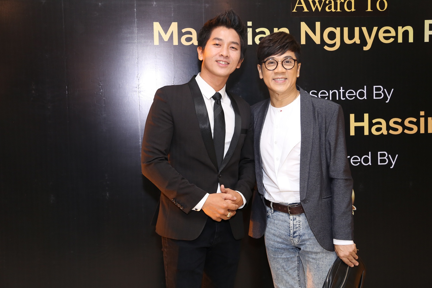 Khoi My cung me di su kien anh 5